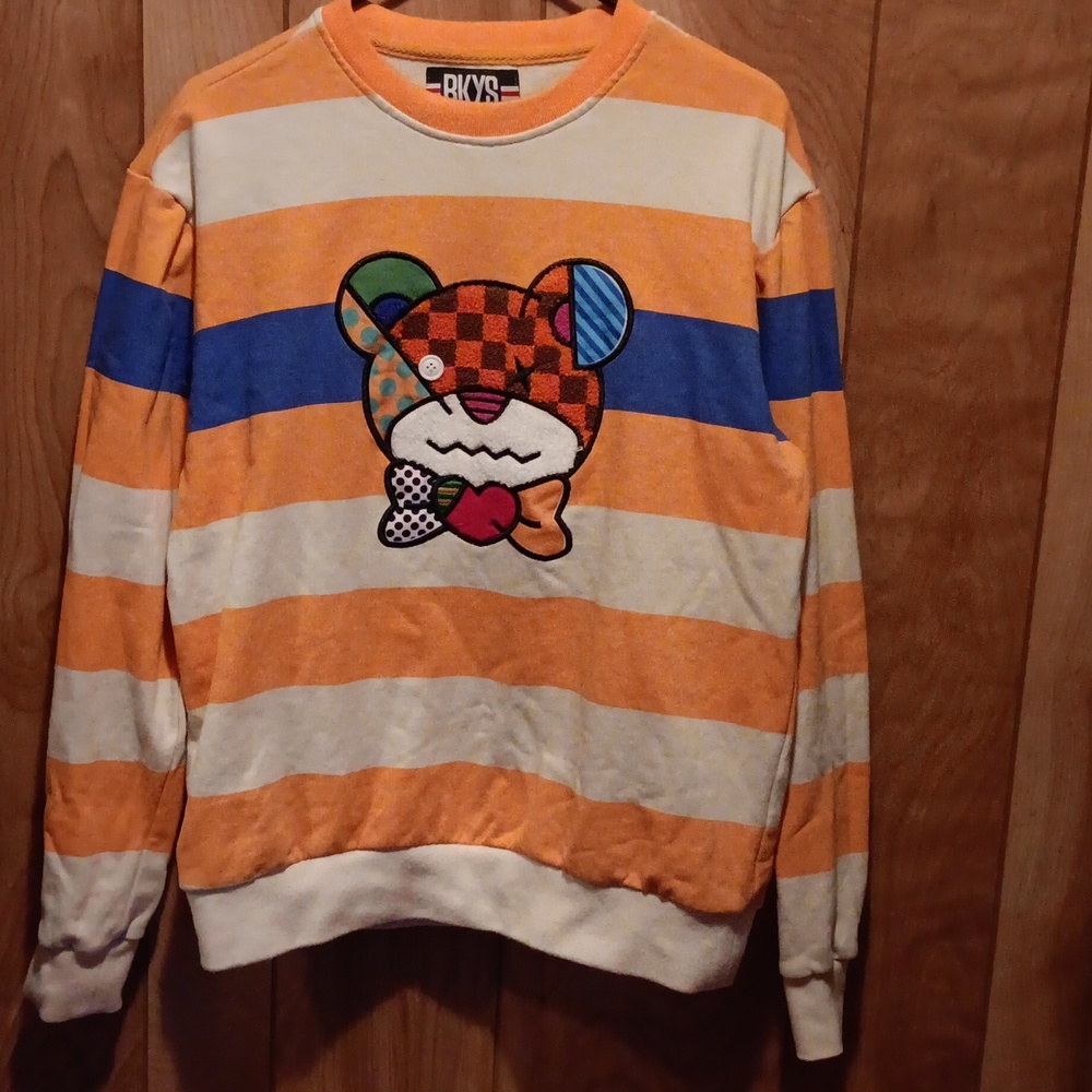 SWEATER